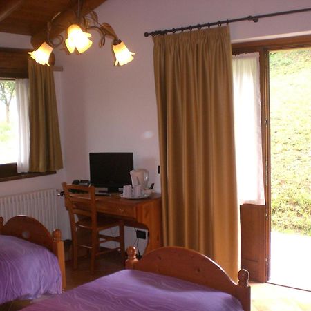 Bed And Breakfast Montino Cene Екстер'єр фото