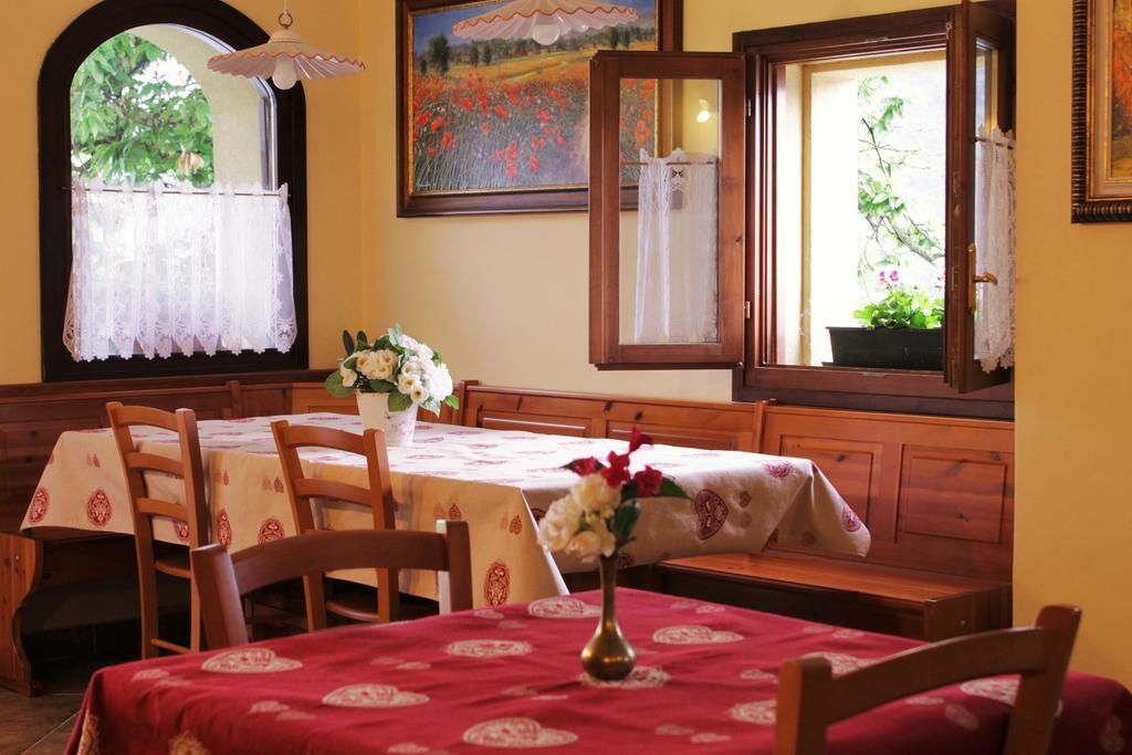 Bed And Breakfast Montino Cene Екстер'єр фото