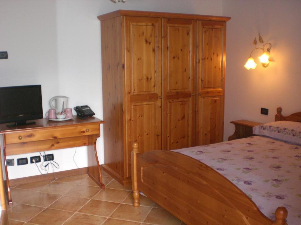 Bed And Breakfast Montino Cene Екстер'єр фото